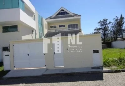 Casa com 3 Quartos em Recreio Dos Bandeirantes