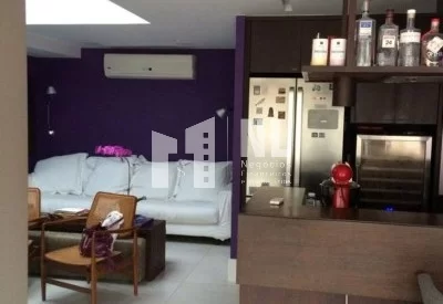 Cobertura com 2 Quartos no Leblon